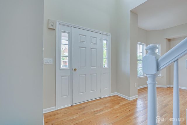 56 Forest Drive, Piscataway, NJ 08854