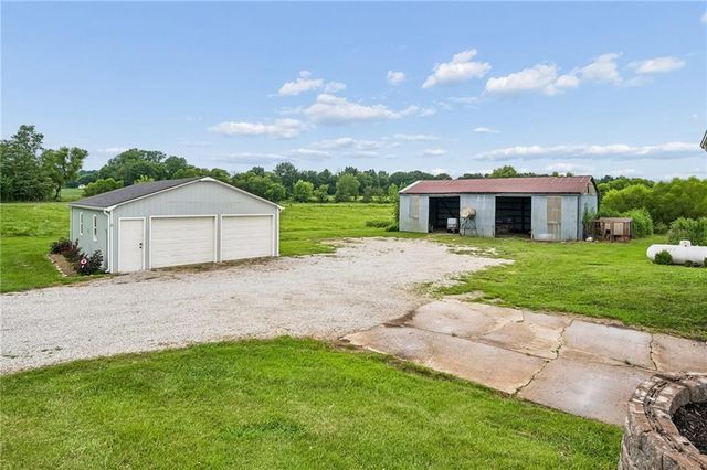 34906 E Colbern Road, Lone Jack, MO 64070