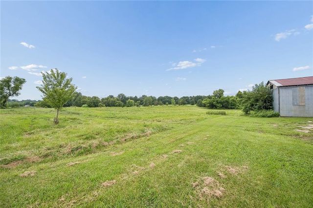 34906 E Colbern Road, Lone Jack, MO 64070