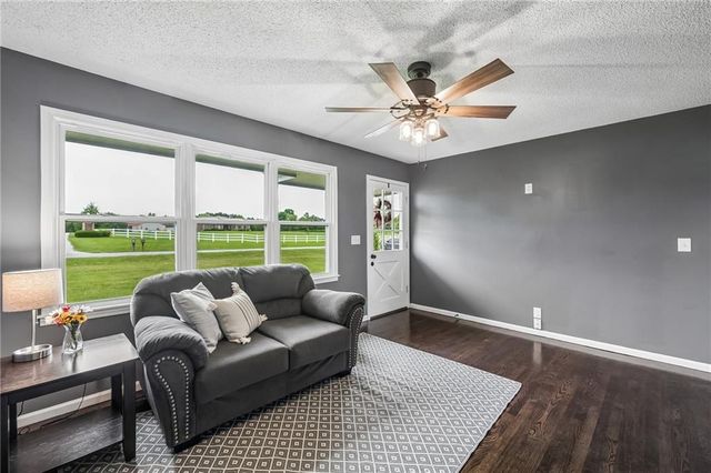 34906 E Colbern Road, Lone Jack, MO 64070