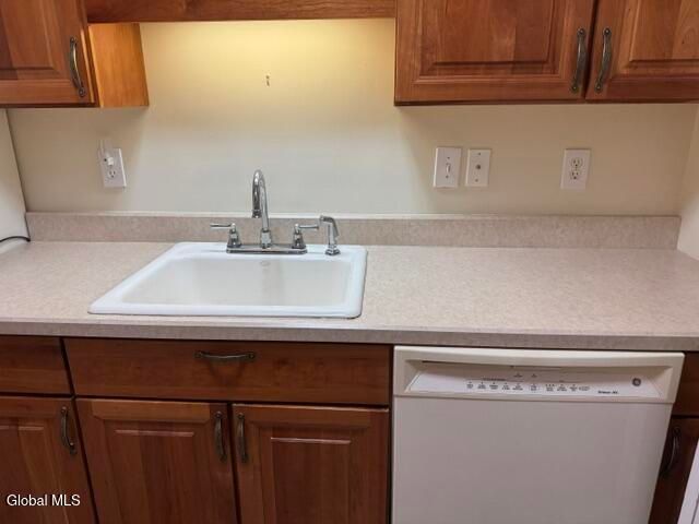 1200 Hillside Avenue APT 905, Niskayuna, NY 12309