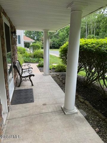 1200 Hillside Avenue APT 905, Niskayuna, NY 12309
