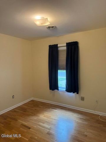 1200 Hillside Avenue APT 905, Niskayuna, NY 12309