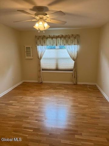 1200 Hillside Avenue APT 905, Niskayuna, NY 12309