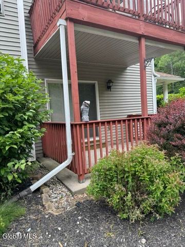 1200 Hillside Avenue APT 905, Niskayuna, NY 12309