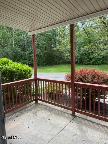 1200 Hillside Avenue APT 905, Niskayuna, NY 12309