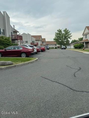 1200 Hillside Avenue APT 905, Niskayuna, NY 12309