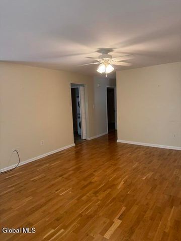 1200 Hillside Avenue APT 905, Niskayuna, NY 12309