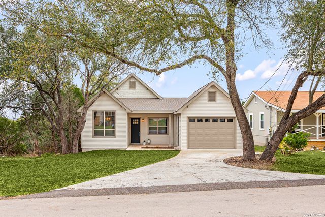 1454 Laurie Dr, Canyon Lake, TX 78133