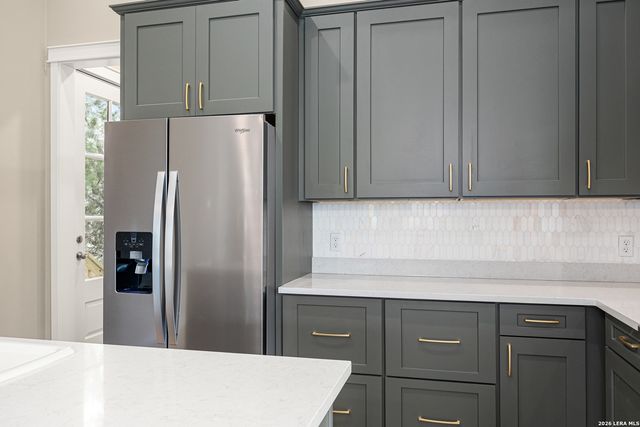 1454 Laurie Dr, Canyon Lake, TX 78133