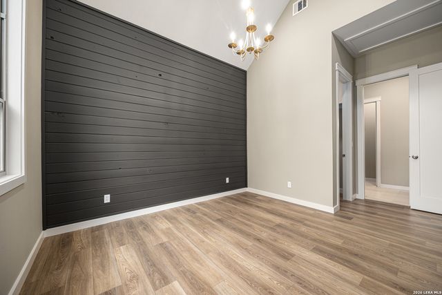 1454 Laurie Dr, Canyon Lake, TX 78133