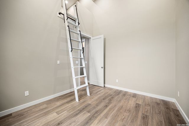 1454 Laurie Dr, Canyon Lake, TX 78133