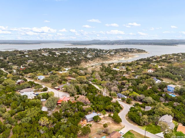 1454 Laurie Dr, Canyon Lake, TX 78133