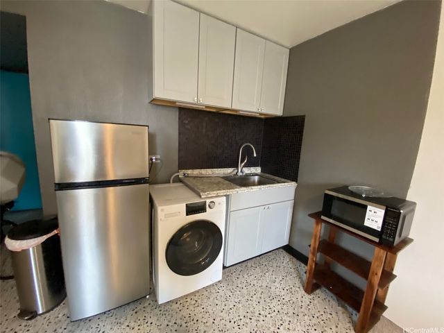 431 Nahua Street 1003, Honolulu, HI 96815