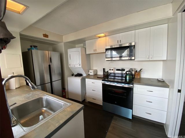 431 Nahua Street 1003, Honolulu, HI 96815