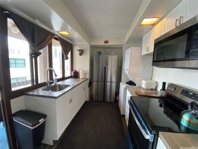 431 Nahua Street 1003, Honolulu, HI 96815