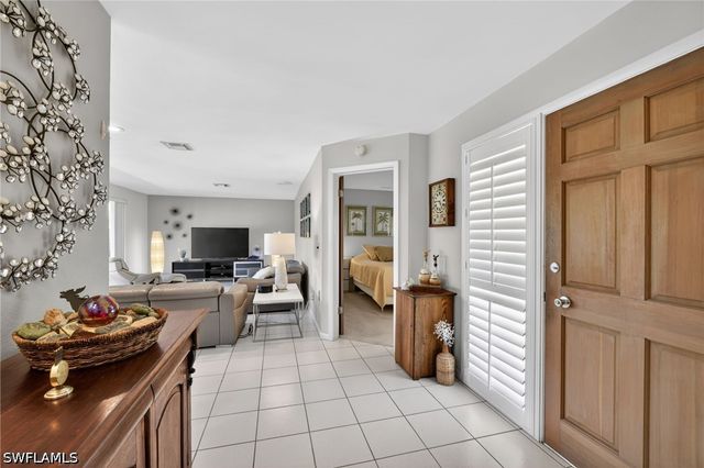 397 Parkway CT, Fort Myers, FL 33919