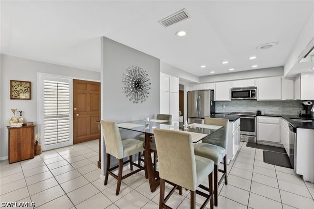 397 Parkway CT, Fort Myers, FL 33919