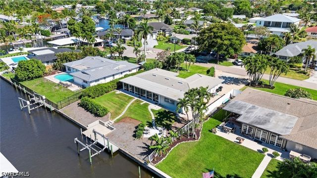 397 Parkway CT, Fort Myers, FL 33919
