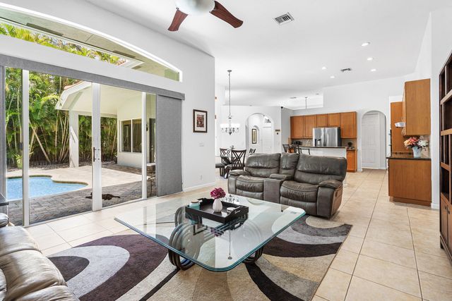 4972 Forest Dale Drive, Lake Worth, FL 33449