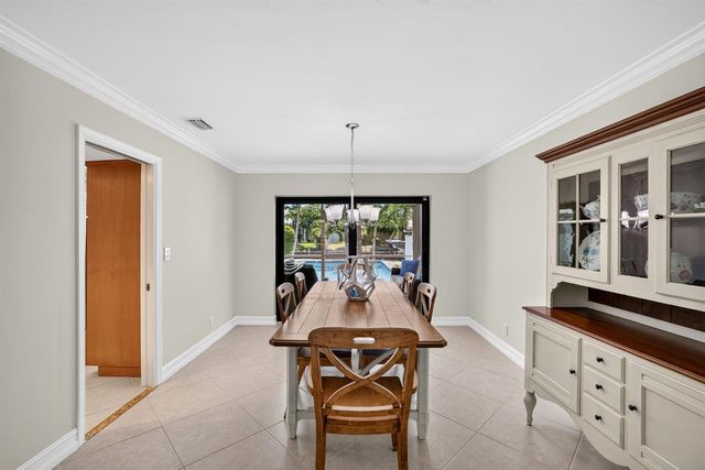 5570 NE 26th Avenue, Fort Lauderdale, FL 33308