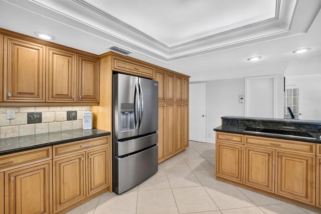 5570 NE 26th Avenue, Fort Lauderdale, FL 33308