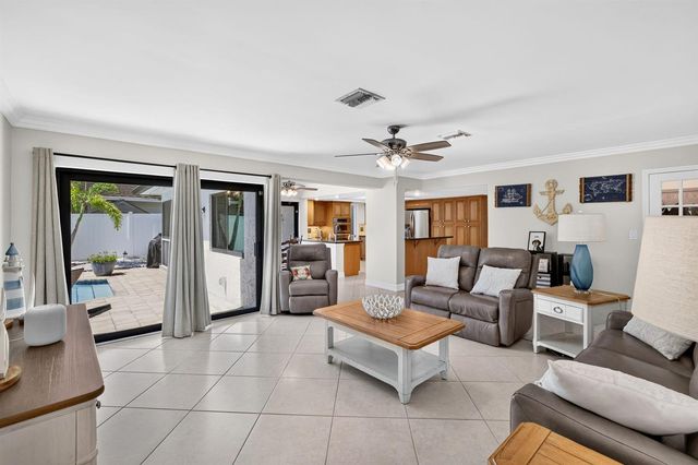 5570 NE 26th Avenue, Fort Lauderdale, FL 33308