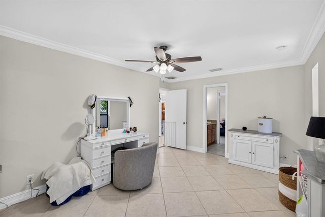 5570 NE 26th Avenue, Fort Lauderdale, FL 33308