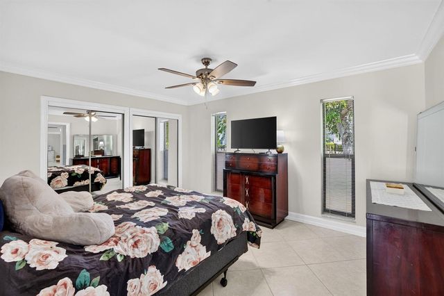 5570 NE 26th Avenue, Fort Lauderdale, FL 33308