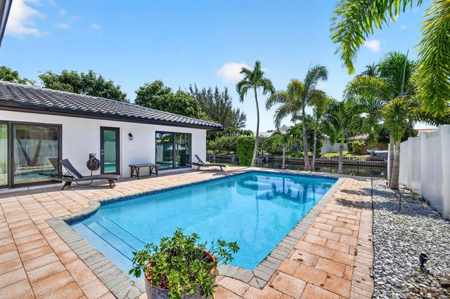 5570 NE 26th Avenue, Fort Lauderdale, FL 33308