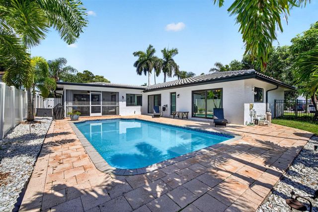 5570 NE 26th Avenue, Fort Lauderdale, FL 33308