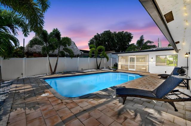 5570 NE 26th Avenue, Fort Lauderdale, FL 33308