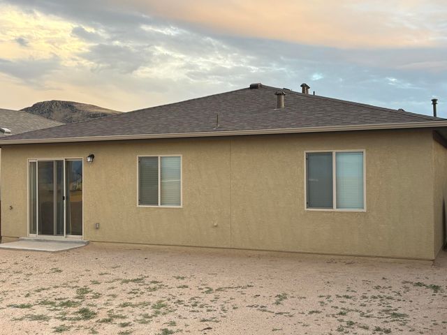 5020 Grace Street SW, Los Lunas, NM 87031