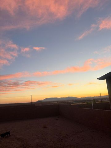 5020 Grace Street SW, Los Lunas, NM 87031