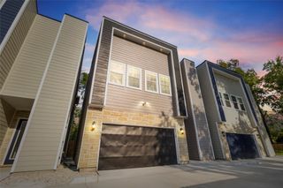 825 Paul Quinn Street B, Houston, TX 77091