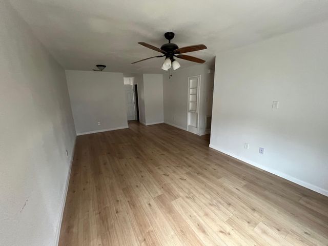 3907 Cinnamon Cove Drive, Dickinson, TX 77539