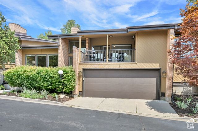 4874 CHUKAR LN, Ogden, UT 84403