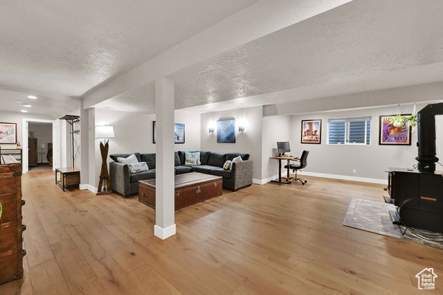 4874 CHUKAR LN, Ogden, UT 84403