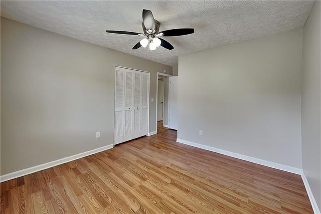 151 Castleair Drive NE, Kennesaw, GA 30144