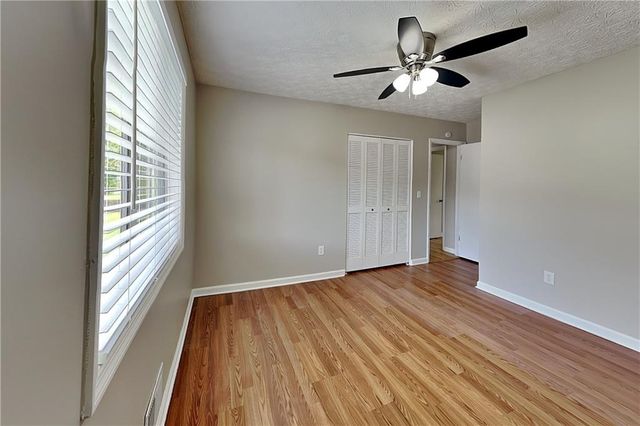 151 Castleair Drive NE, Kennesaw, GA 30144