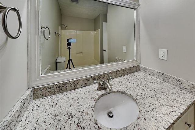 151 Castleair Drive NE, Kennesaw, GA 30144