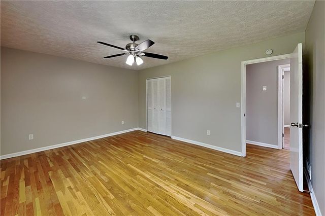 151 Castleair Drive NE, Kennesaw, GA 30144