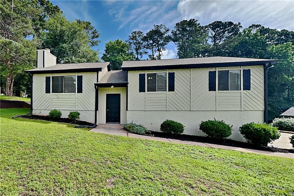 151 Castleair Drive NE, Kennesaw, GA 30144