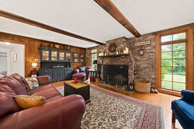 781 Ferry St, Marshfield, MA 02050