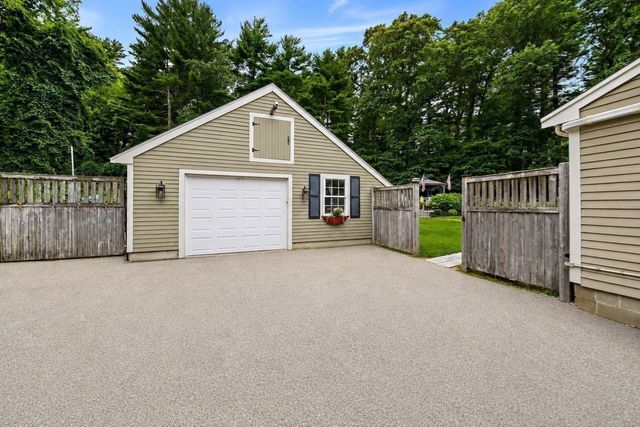 781 Ferry St, Marshfield, MA 02050