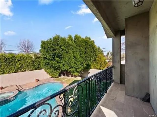14739 Hesby, Sherman Oaks, CA 91403