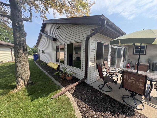 3407 N WINDWARD LANE, Appleton, WI 54911