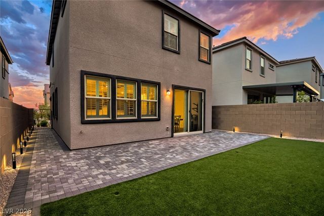 143 Silver Run Lane, Las Vegas, NV 89138