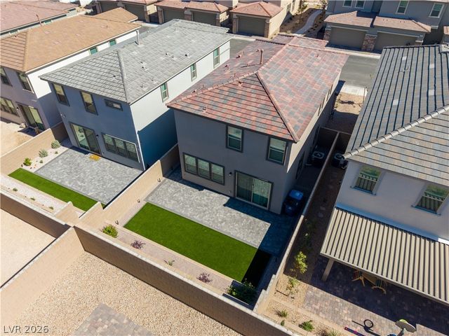 143 Silver Run Lane, Las Vegas, NV 89138