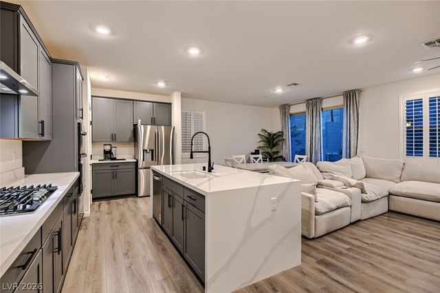 143 Silver Run Lane, Las Vegas, NV 89138